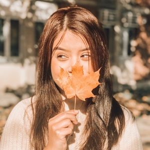 Meet your Posher, Cami